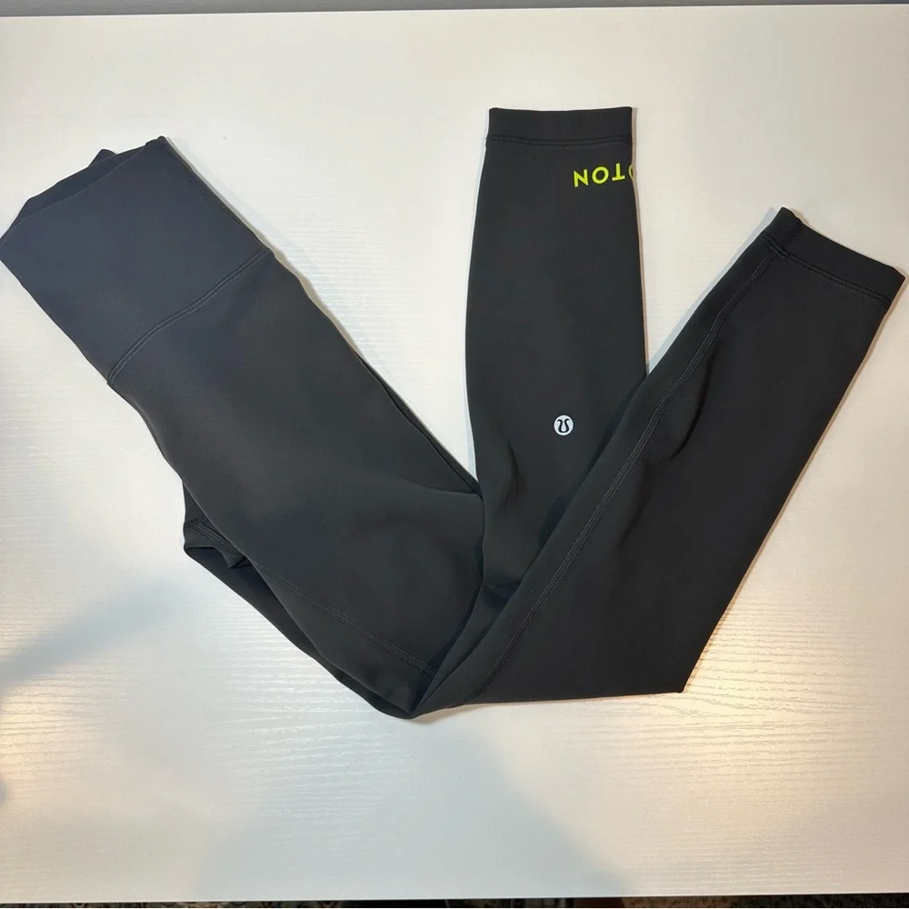 Lululemon x Peloton Wunder Train Tight 25”, Size 2